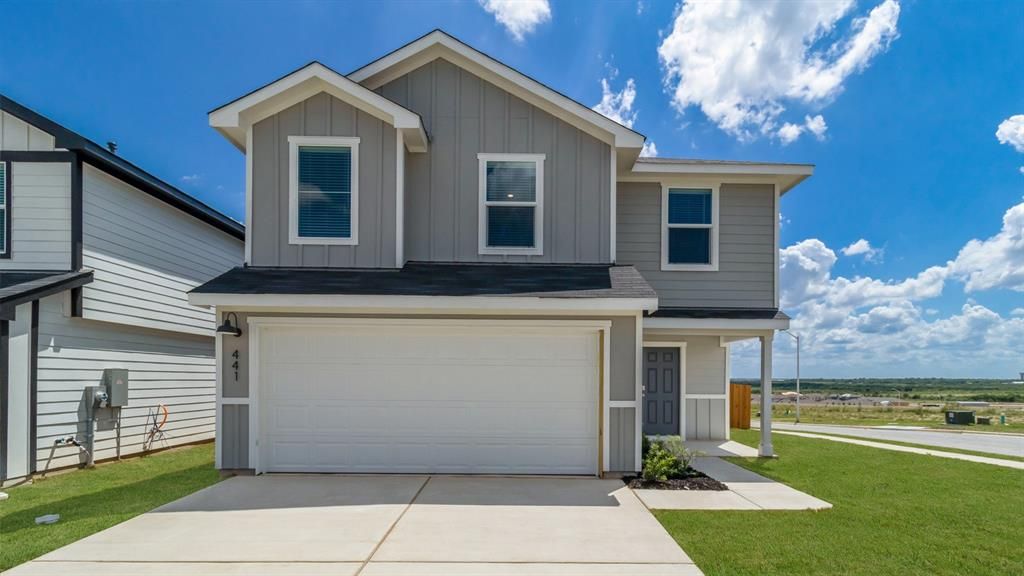 Photo of 2132 Chantilly Lane, Arlington, TX 76015 (MLS # 21256796)