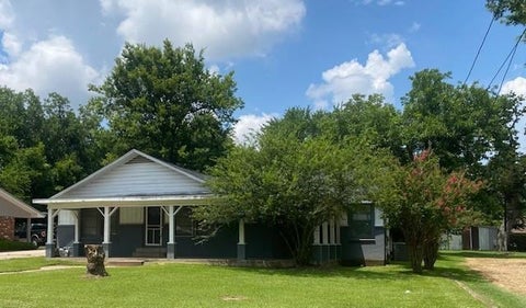 Photo of 106 NW 2nd Street, Bogata, TX 75417 (MLS # 21331258)