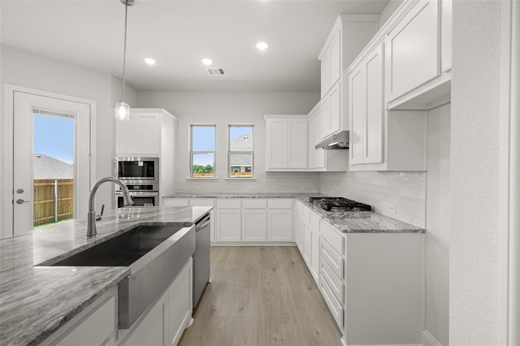 Sheppard's Place - Residential