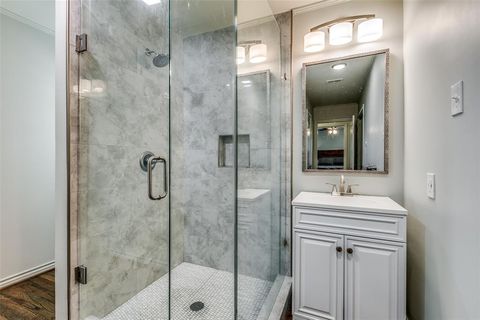 Tiny photo for 4429 Mockingbird Lane, Highland Park, TX 75205 (MLS # 21069963)