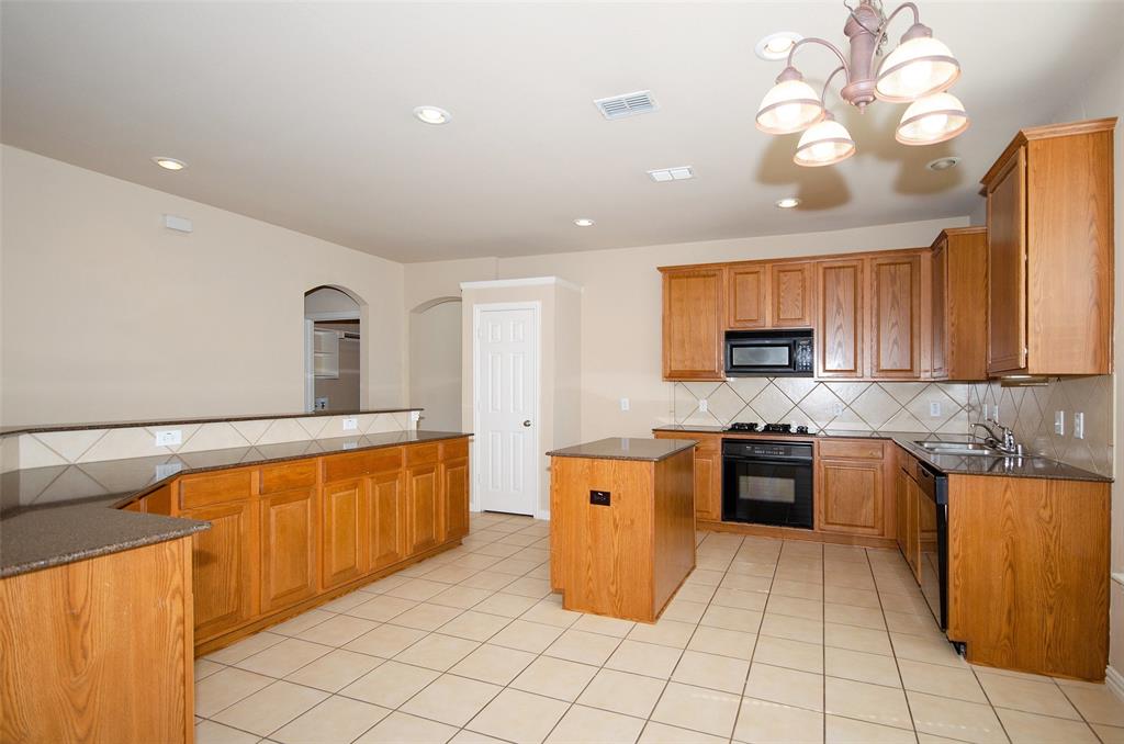 907 Mustang Ridge Drive