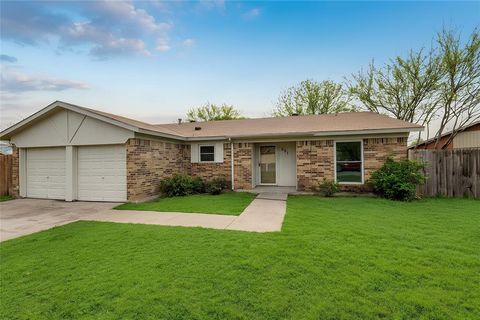 551 Rockledge Drive Saginaw TX 76179