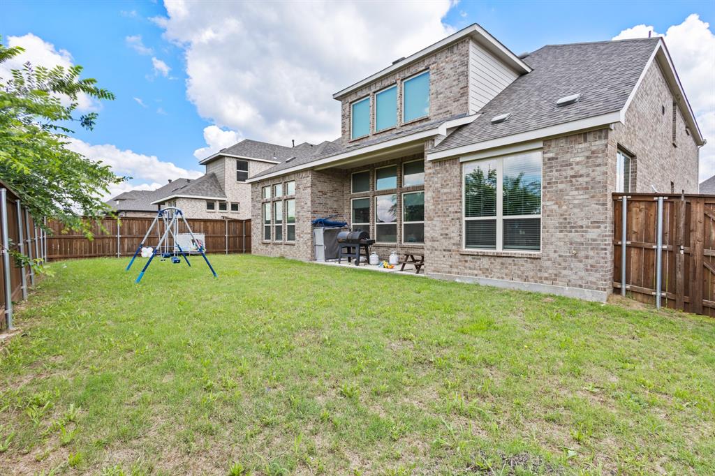 907 Darcy Drive