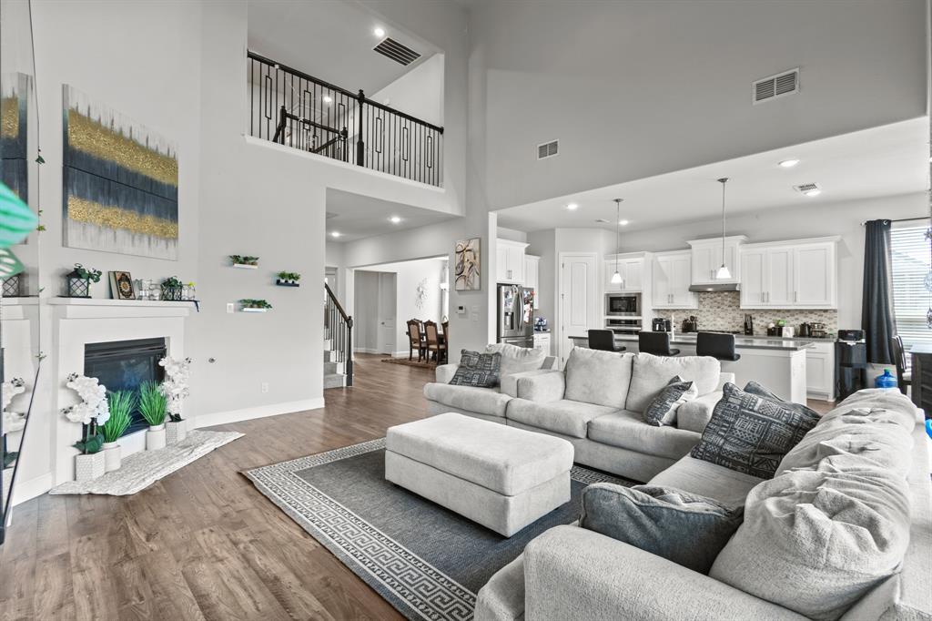 907 Darcy Drive