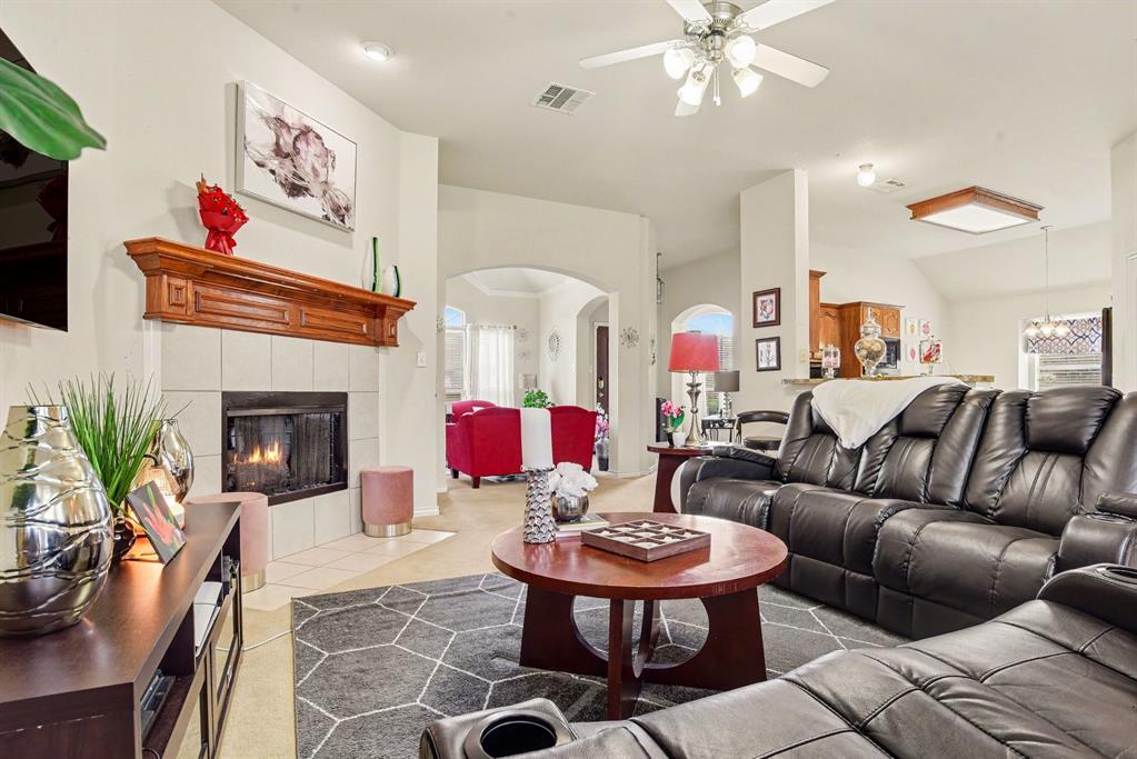 3210 Silver Springs Way
