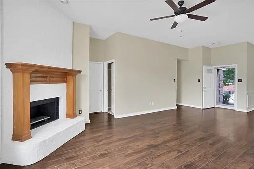 Photo of 827 Cornell Lane, Allen, TX 75002 (MLS # 21273237)