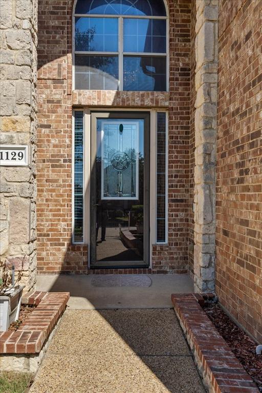 1129 Northlake Drive