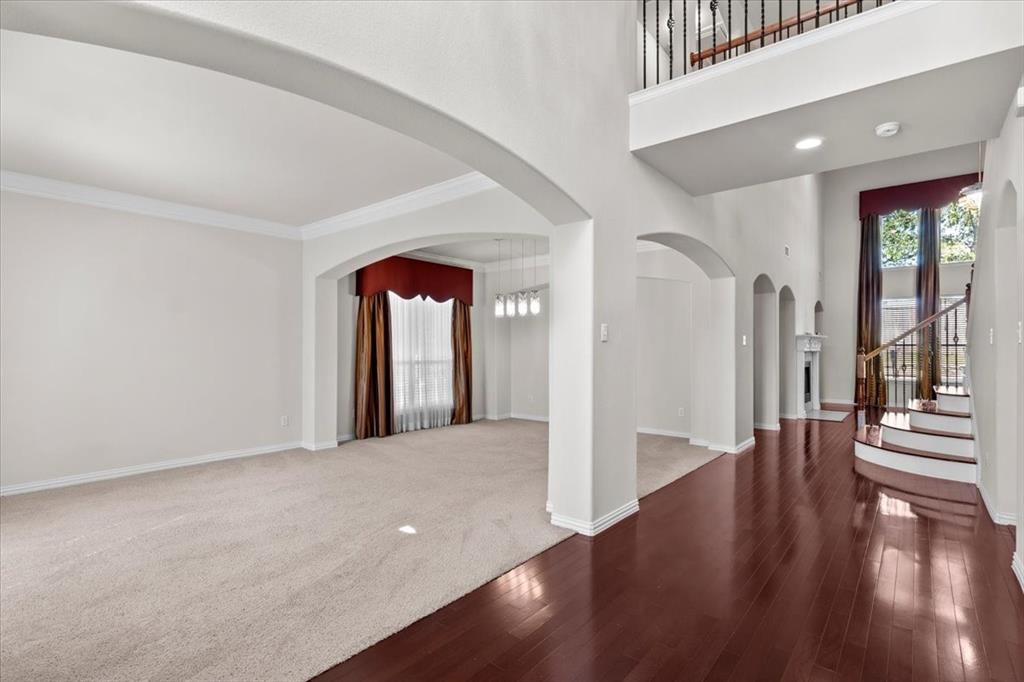 1129 Northlake Drive