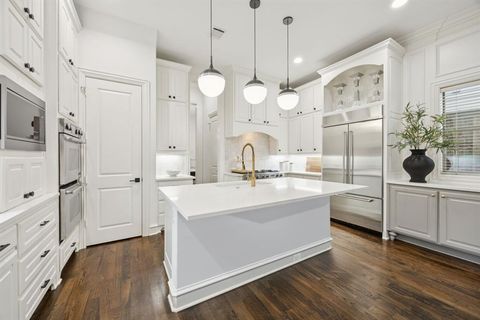 4611 W Amherst Avenue Dallas TX 75209