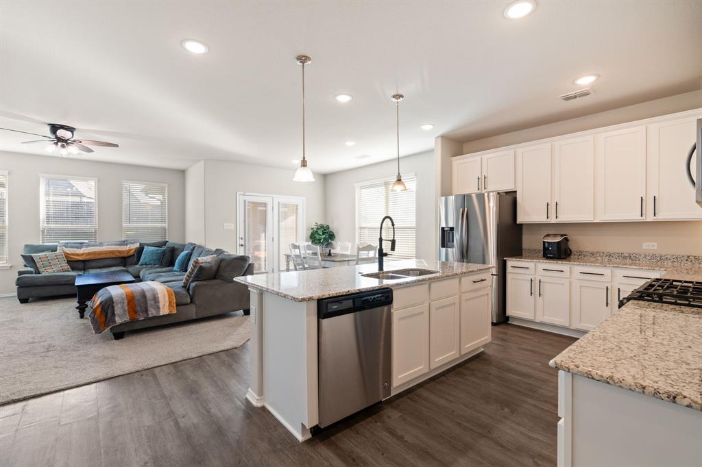 Sheppards Place - Residential