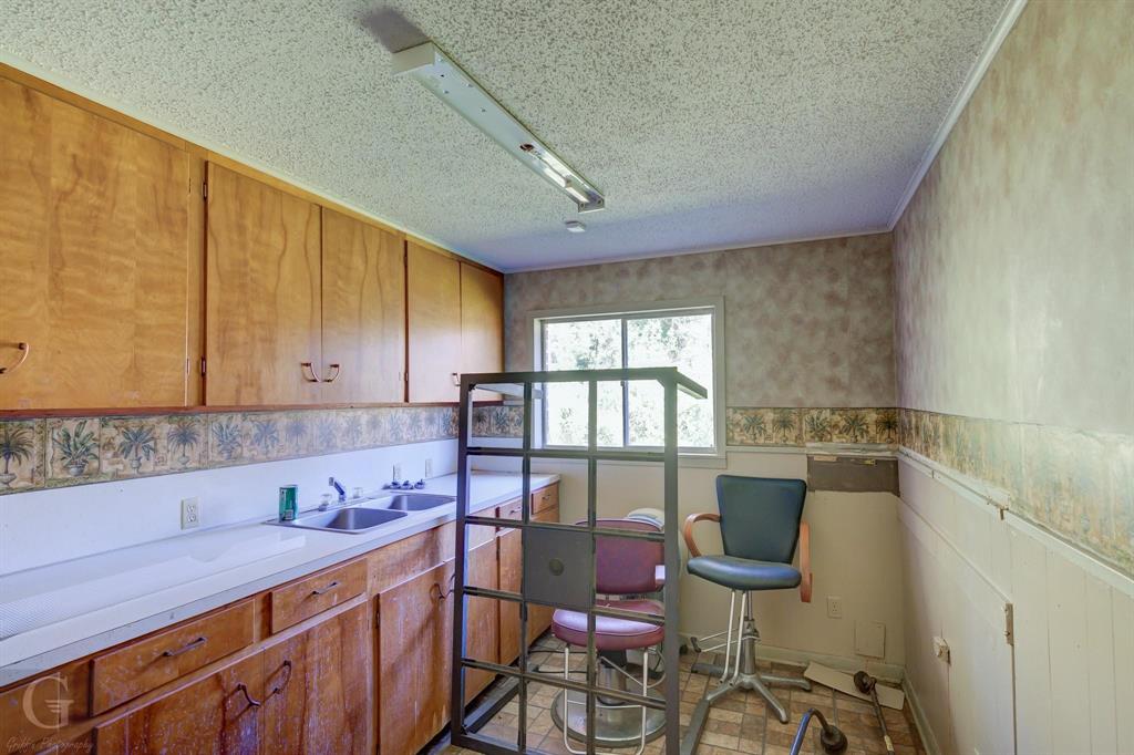 NA - Commercial Sale