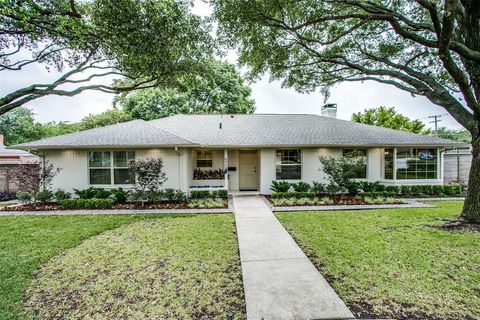 Photo of 6908 Lavendale, Dallas, TX 75230 (MLS # 21243685)