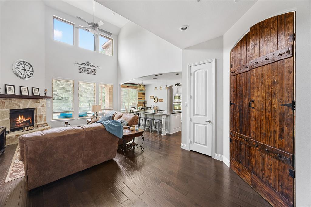 605 Pine Island Circle