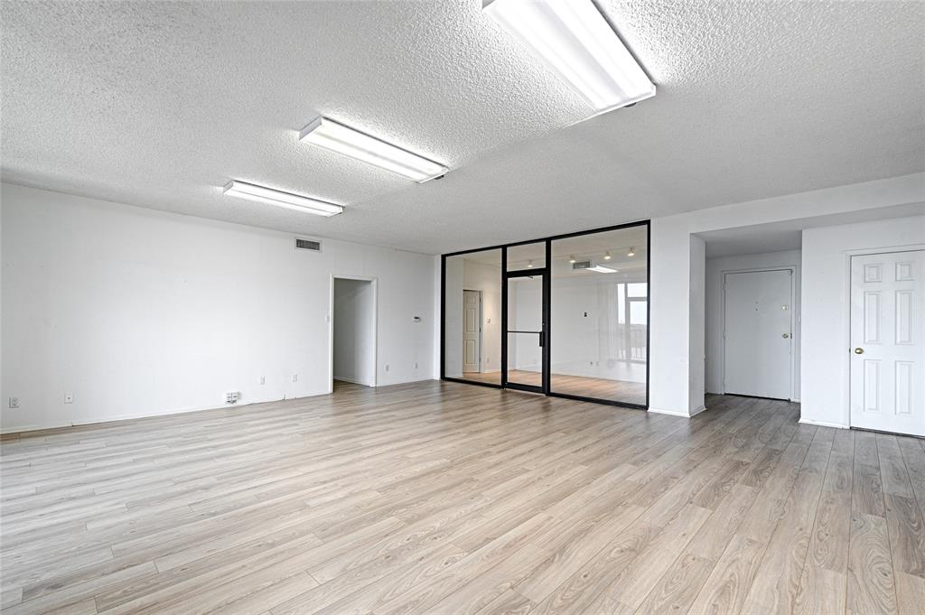 Bonaventure Condo - Residential