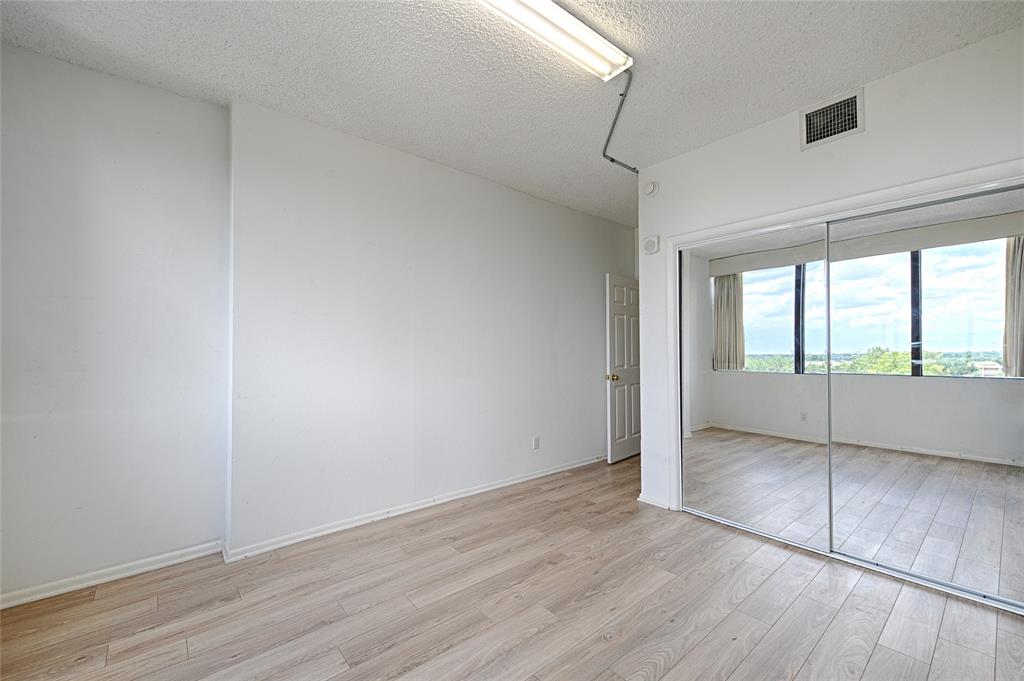 Bonaventure Condo - Residential