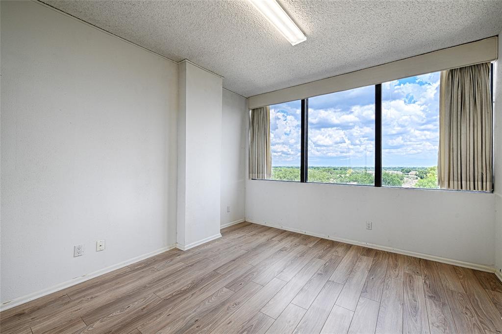 Bonaventure Condo - Residential