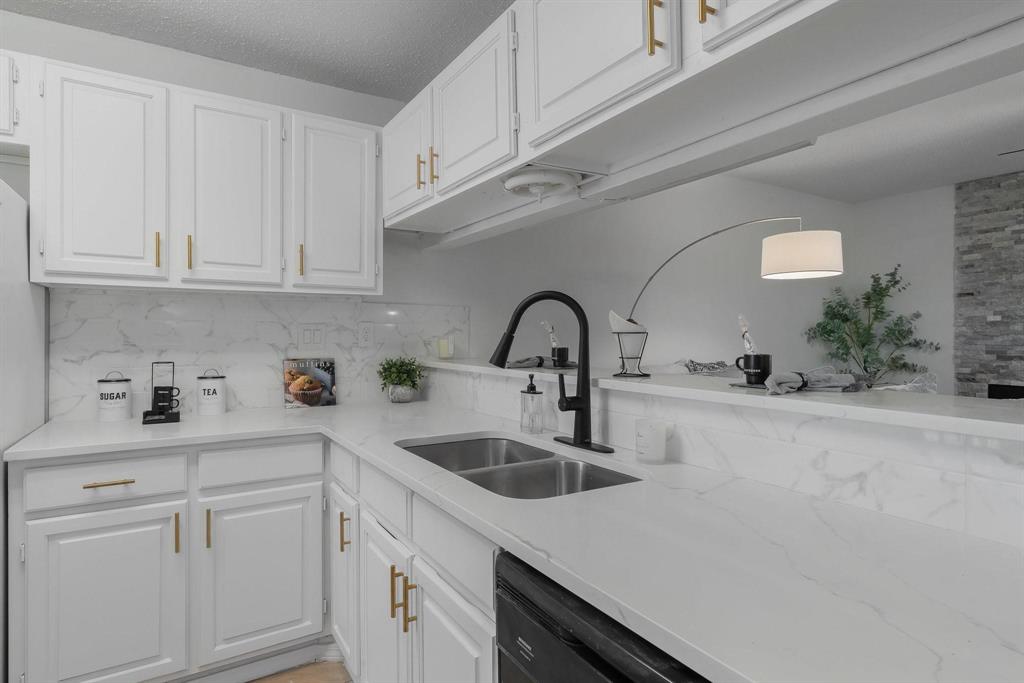 Woodhaven Condo - Residential