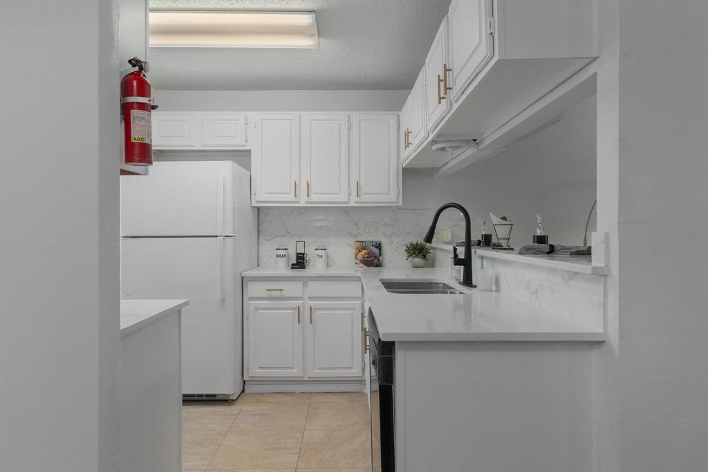 Woodhaven Condo - Residential