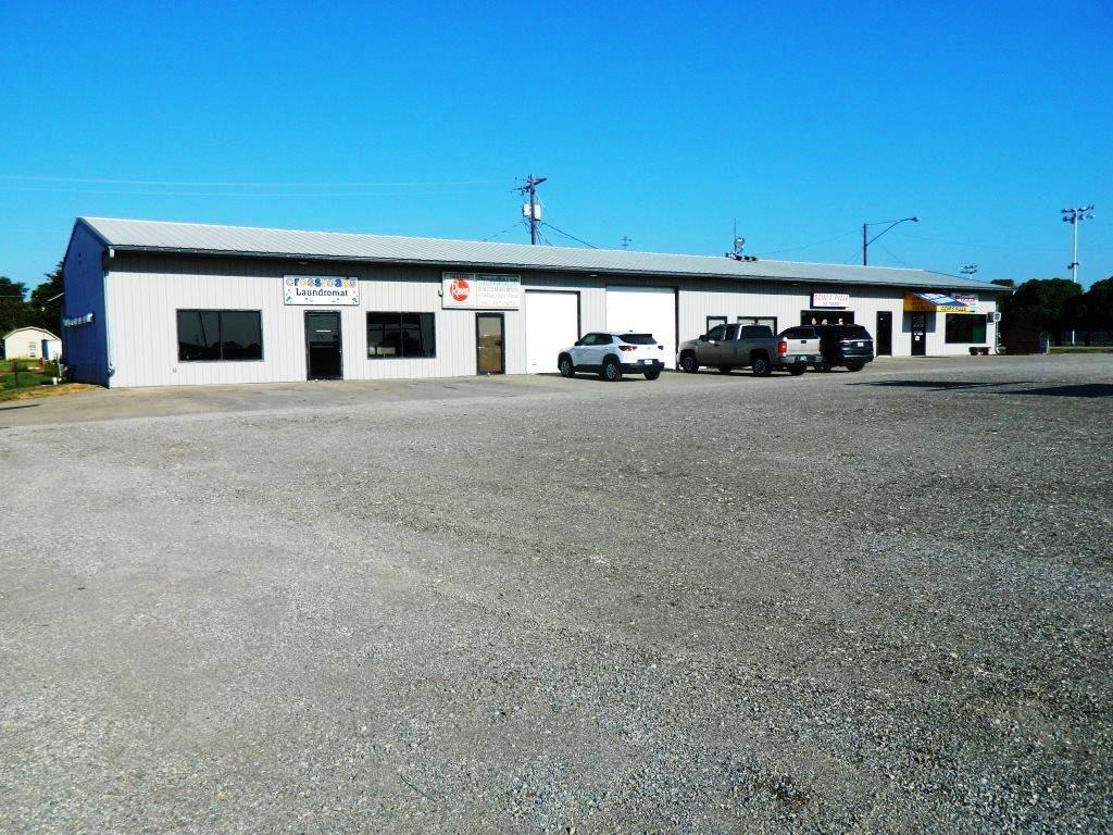 705-715 N Crossroads