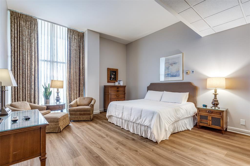 Park Towers Condo - Residential