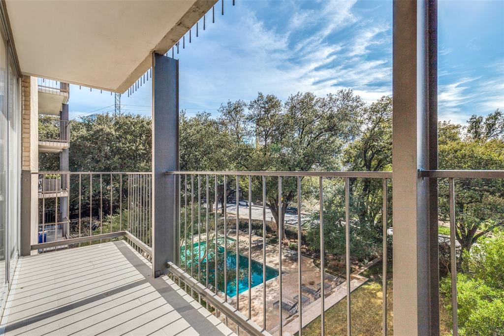 Park Towers Condo - Residential