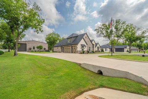 A home in Granbury