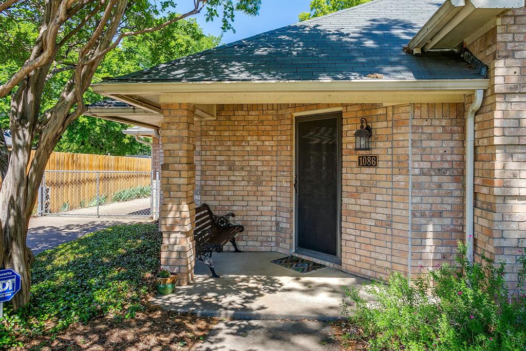 1086 Rock Ridge Drive