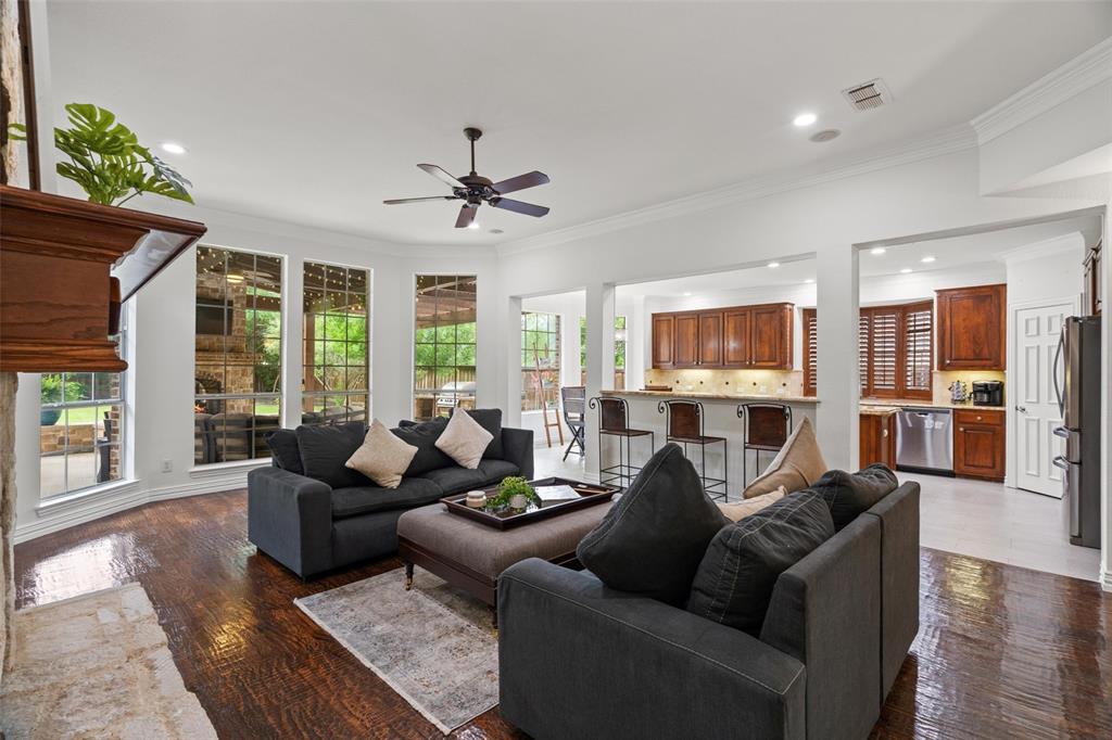 4765 Mariner Drive