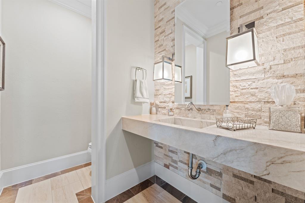 The Enclaves At Chateau Du Lac - Residential