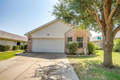 1149 Boxwood Drive Crowley TX 76036