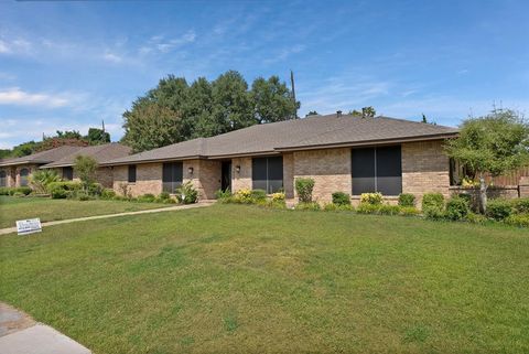 1406 Shadybrook Drive DeSoto TX 75115