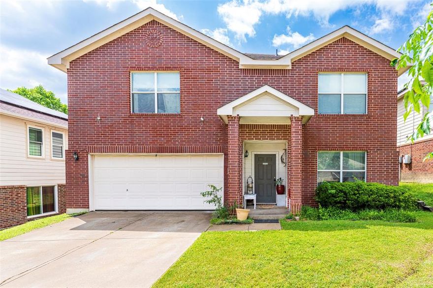 Spacious East Fort Worth home with over 3000 sq ft. Open floor plan with a large island kitchen. All bedrooms are upstairs. Over-sized 18x17 master with huge on-suite bath featuring double sinks and a separate garden tub and shower combo! Plenty of closet space! Both secondary bedrooms are a great size! Upstairs features a 23x22 gameroom. New carpet upstairs and new kitchen flooring. Large utility room and pantry. HUGE fenced backyard - perfect for entertaining.