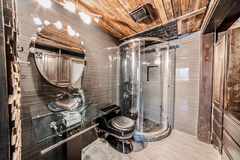 Oak Creek Condo - Residential