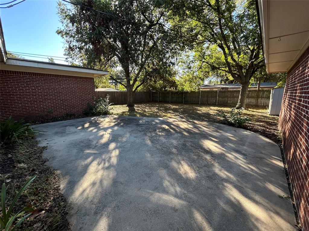 Brentwood Hills - Residential Lease