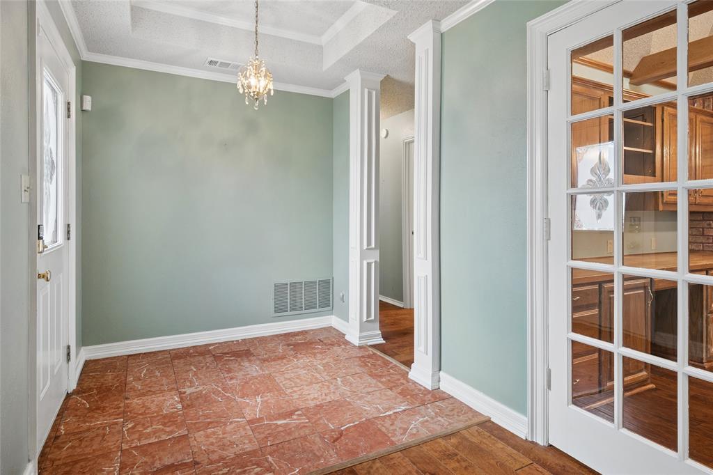 2528 Willowdale Drive