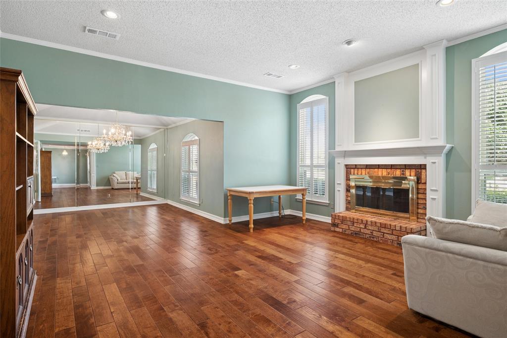 2528 Willowdale Drive