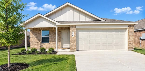 916 PRESTONWOOD LN, CLEBURNE, TX 76031 - Image 75d0ffb7be8be3e46b4257ec8e40e494/2355155912