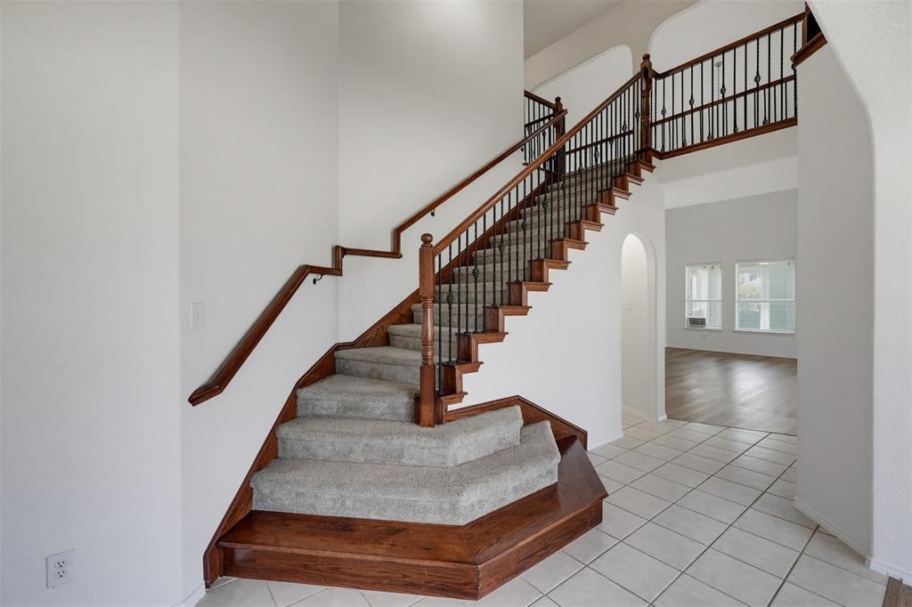 10224 Paintbrush Drive