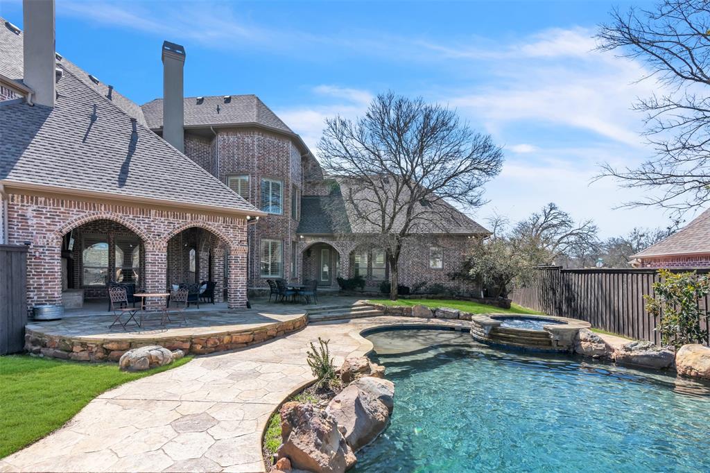 2909 Canyon Creek Drive