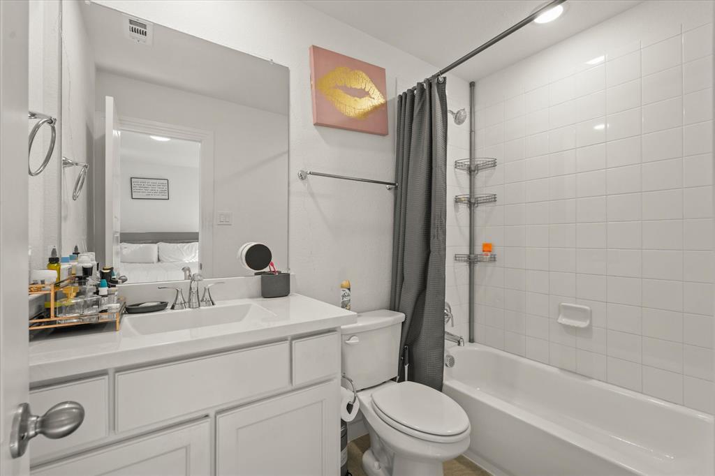 Devonshire Village 14 - Residential