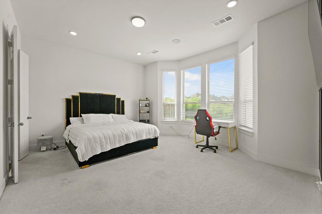 Devonshire Village 14 - Residential