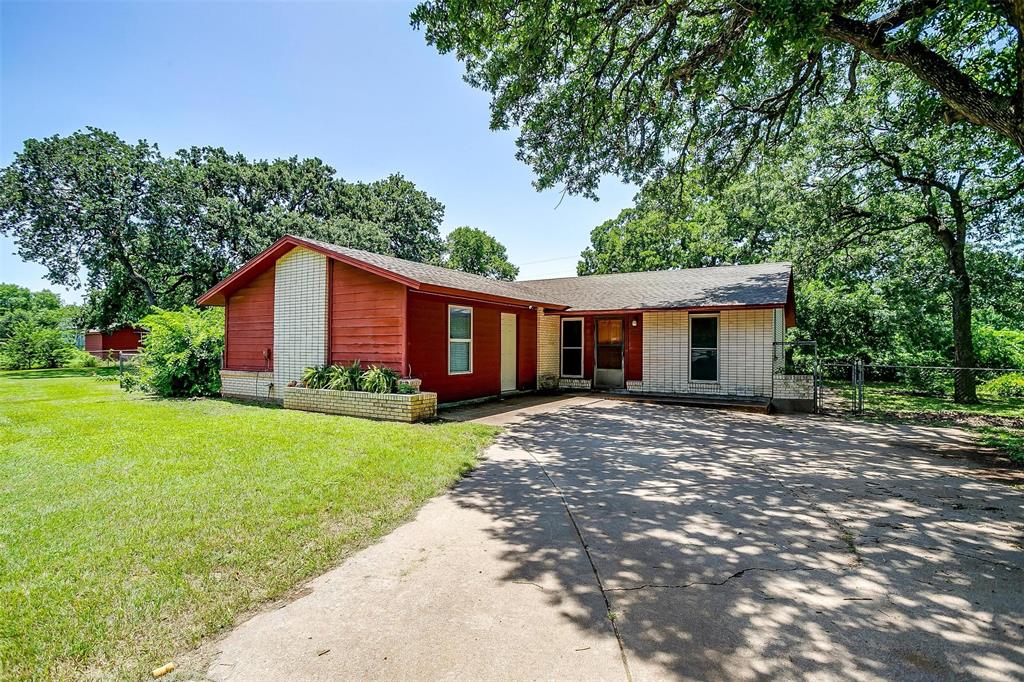 302 S Fox Lane