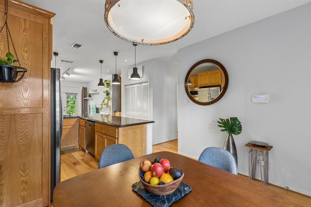 Woodlands 01 On Creek - Residential