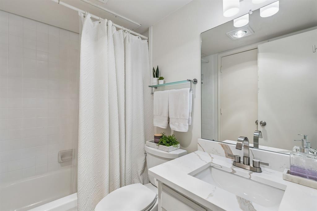 Woodlands 01 On Creek - Residential