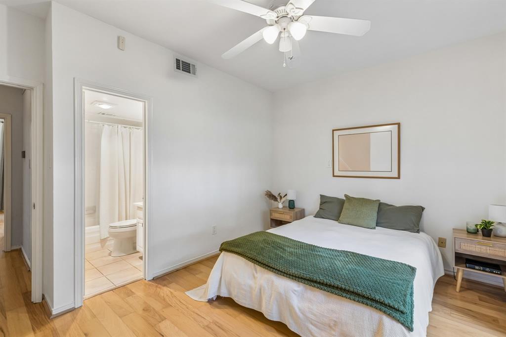 Woodlands 01 On Creek - Residential