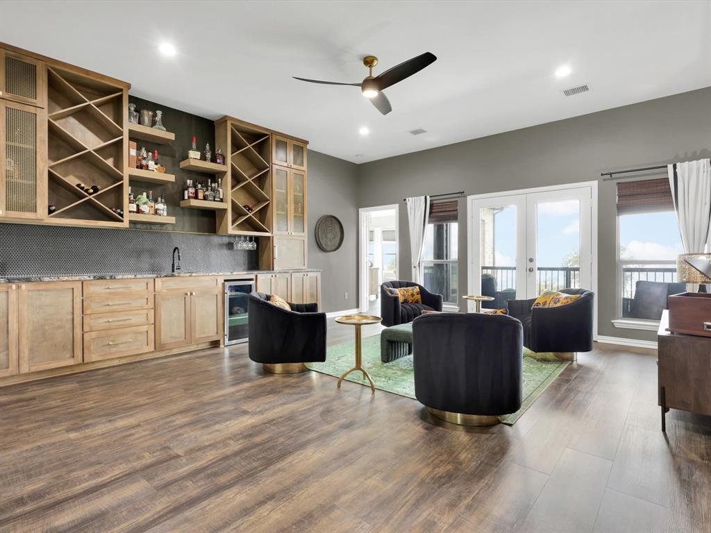 Hillcrest Shores Ph Three - Residential