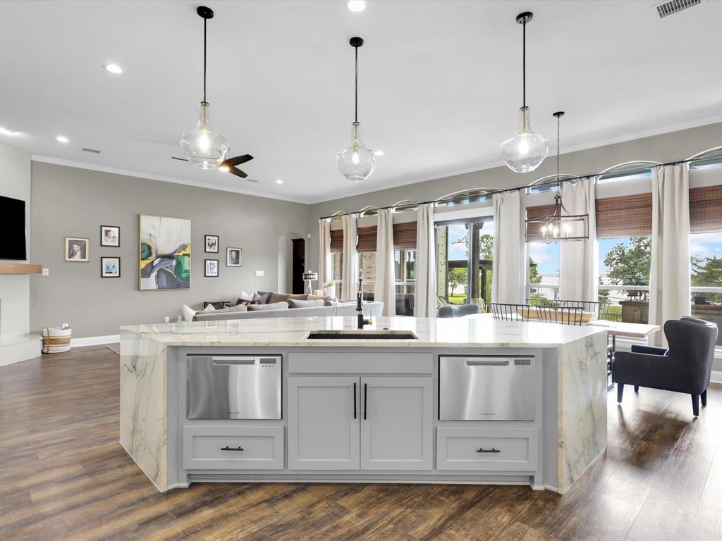 Hillcrest Shores Ph Three - Residential