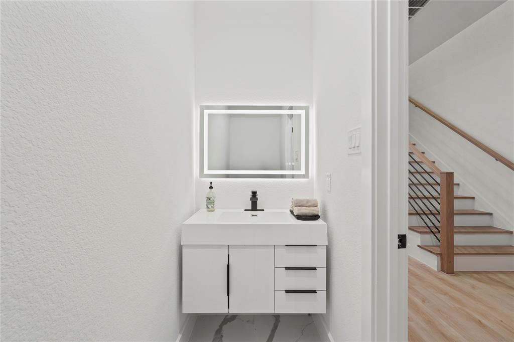 Z E Coombs West End - Residential