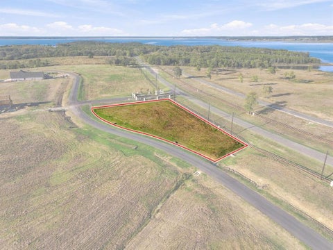 Photo of 438 Lakeshore Terrace Ter, Windom, TX 75492 (MLS # 21422182)