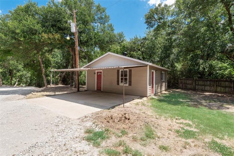 Tiny photo for 294 Thomas Len Road, Azle, TX 76020 (MLS # 21396126)
